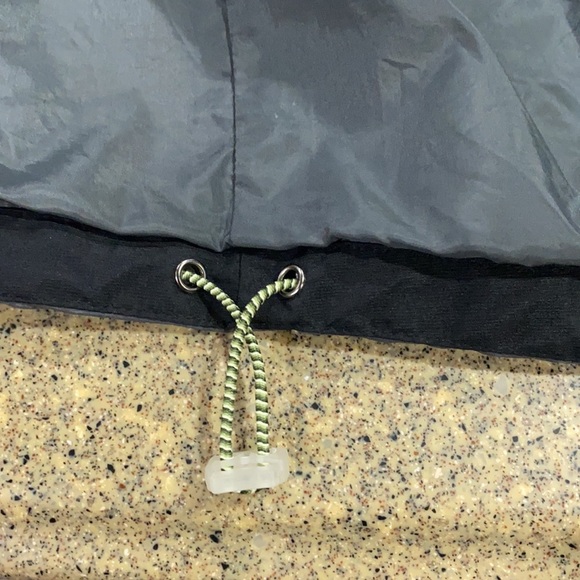 Men’s Columbia sportswear jacket. Size large. Used but in like new condition. - Picture 9 of 9